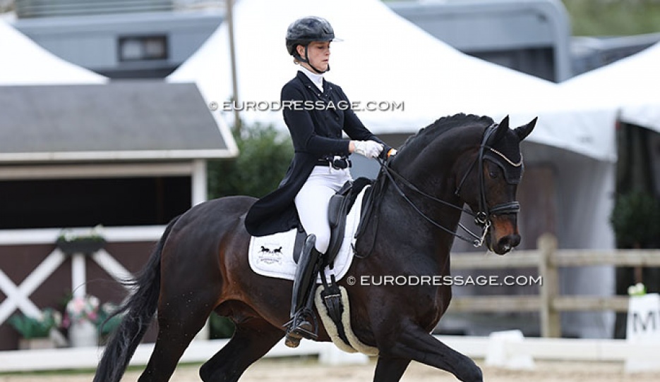 Carina Scholz and Isterberg V at their CDI debut in Sint-Truiden :: Photo © Astrid Appels