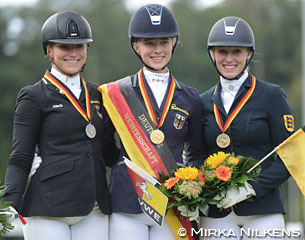 The junior podium with Alexa Westendarp, Rebecca Horstmann and Anna Casper