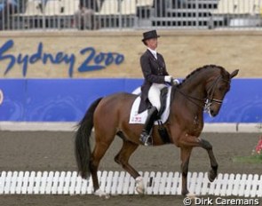 Anky van Grunsven and Bonfire on their way to gold at the 2000 Olympic Games in Sydney :: Photo © Dirk Caremans