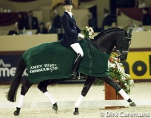 Imke Schellekens and OO Seven with the 2002 AMEV Cup in Maastricht :: Photo © Dirk Caremans