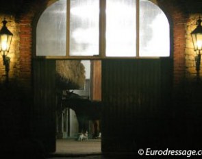 Arriving late in the evening at Johannes Westendarp's barn in Wallenhorst, Germany :: Photo © Astrid Appels