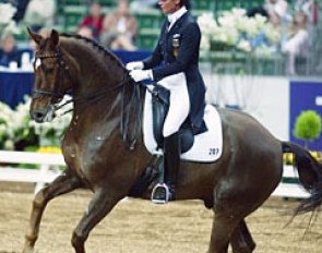 Ulla Salzgeber and Rusty win the 2003 World Cup Finals :: Photo © Dirk Caremans