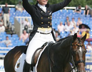 Ann Kathrin Linsenhoff and Sterntaler at the 2005 European Championships