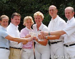 The 2006 German WEG team: Isabell Werth, Holger Schmezer (chef d'equipe), Nadine Capellmann, Heike Kemmer, Klaus Husenbeth, Hubertus Schmidt :: Photo © Barbara Schnell