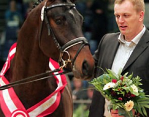 Esben Möller with 2006 Danish Licensing Champion Schufro Hit :: Photo © Astrid Appels