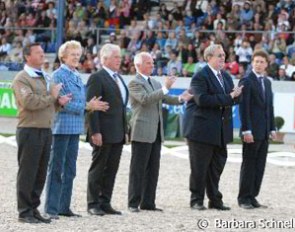 Schmezer, Winter-Schulze and representatives of the German Equestrian Federation