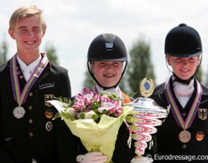 The Individual test podium: Sönke Rothenberger (silver), Antoinette te Riele (gold), Katharina Weychert (bronze) :: Photos © Astrid Appels