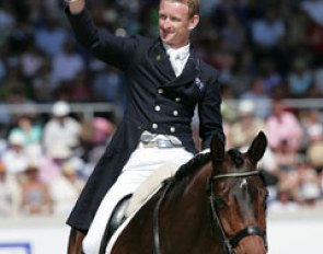 Brett Parbery waves to the Aachen crowds