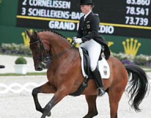 Isabell Werth and Satchmo finished fourth. Beautiful half passes, great trot extensions. In piaffe the horse becomes narrow behind and in the first transition to passage the bay became irregular. The one tempi's showed tension in the topline.