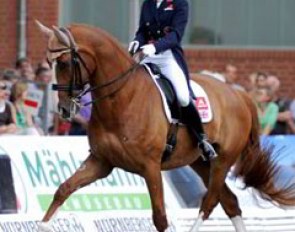 Laura Bechtolsheimer and Mistral Hojris on a roll at the 2010 CDI Cappeln :: Photo © Barbara Schnell