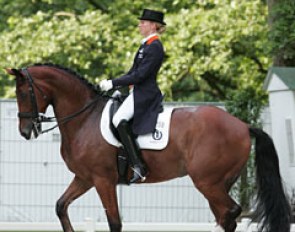 Marlies van Baalen and Phoebe (by Regazzoni) win the national Grand Prix Special