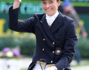 Cecilia Dorselius waves to the crowds at the 2011 CDIO Aachen :: Photo © Astrid Appels