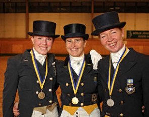 Medallists Sofie Lexner, Tinne Vilhelmson and Rose Mathisen at the 2011 Swedish Grand Prix Championships :: Photo © Ridsport.se