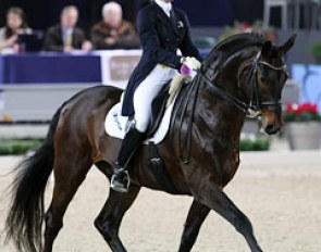 Italian Silvia Rizzo on her 17-year old Oldenburg stallion Donnerbube II (by Donnerhall). 