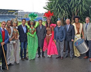 The Bahia Dance Group flanked by Klaus Pavel, Alvaro Alfonso de Miranda Neto, Rodrigo and Nelson Pessoa, Carl Meulenbergh, and Frank Kemperman