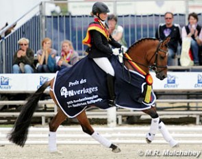 Wibke Hartmann-Stommel and Don Henley win at the 2012 Bundeschampionate :: Photo © Melissa Rose Mulchahey