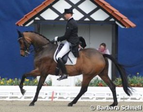 Andreas Helgstrand competed Polka Hit Nexen in the Young Horse Grand Prix