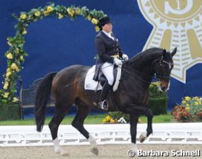 The 60-year old Bianca Kasselmann won the 2012 German Professional Dressage Riders Championships aboard former PSI price highlight Weltclassiker