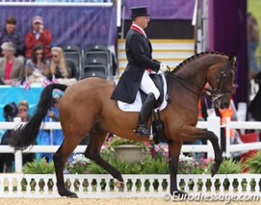 Richard Davison and Hiscox Artemis at the 2012 Olympic Games :: Photo © Astrid Appels