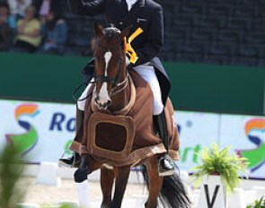 Patrick van der Meer and Uzzo booked a glorious victory in the CDI Grand Prix in Rotterdam :: Photo © Astrid Appels