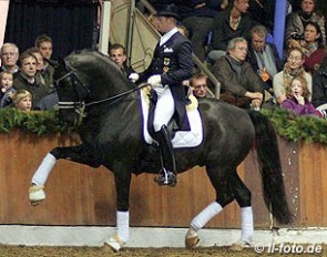 Matthias Rath and Totilas at the 2012 Paul Schockemohle show in Vechta :: Photo © ll-foto.de