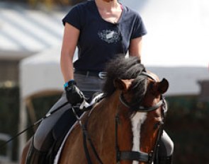 Laura Tomlinson (née Bechtolsheimer) will make her return to the show ring on Unique after a baby break