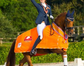 Daphne van Peperstraten and Wonderful Girl win the 2016 Dutch Pony Championships :: Photo © Digishots