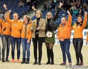 Tineke Bartels flanked by her team riders at the 2017 CDI-W Amsterdam :: Photo © Digishots