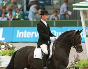 Dr. Ulf Möller and Sandro Hit at the 1999 World Young Horse Championships in Arnheim :: Photo © Dirk Caremans