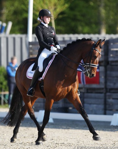 Maria Mejlgaard Jensen on her second horse, Diva Raevdal