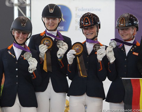 The Dutch silver medal winning Children's team: Maura Knipscheer, Anniek van Dulst, Lara van Nek, Senna Evers