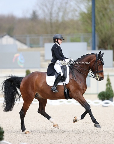Pauline Kesting on Fifth Avenua (by For Compliment x Lord Loxley)