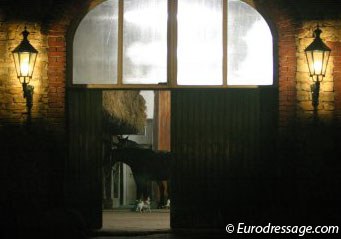 Arriving late in the evening at Johannes Westendarp's barn in Wallenhorst, Germany :: Photo © Astrid Appels