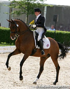 Sarah Millis and O'Neill in the main show ring at the 2005 CDIO Saumur