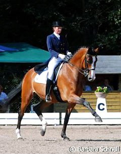 Gina Capellmann-Lutkemeier on Cashmere. Fourth in the Grand Prix with 68.25% and second in the Special with 66.44 %