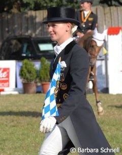Jessica Werndl with the Bavarian flag