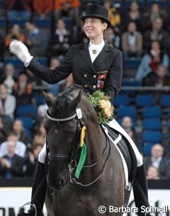 Stuttgart was a groundbreaking event for Swiss Simonne Staub. She almost couldn't believe it when her score of almost 70% in the Grand Prix was announced. In the kur to music she scored the magical 73% and was the best Swiss rider performing in Stuttgart.