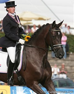 Silver medalists Sarah van Fessem and her 6-year old Hyperion's Tanirma