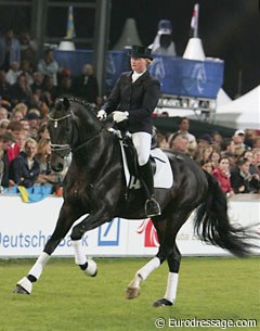 Anja Engelbarth on the Oldenburg stallion Diamonit (Diamond Hit x Santander)