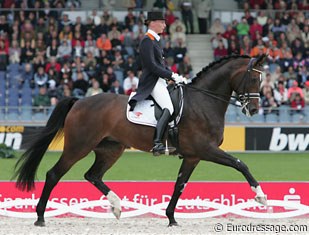 Imke Schellekens-Bartels on Sunrise at the 2006 World Equestrian Games :: Photo © Astrid Appels