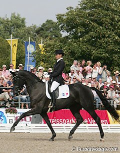 Jessica Michel and Noble Dream earn bronze at the 2007 World Young Horse Championships