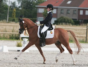 Belgian FEI Pony Rider Alexa Fairchild on Neervelds Blamoer at the 2009 European Pony Championships in Moorsele :: Photo © Astrid Appels