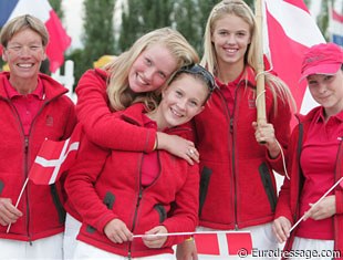A great shot of the Danish Dressage riders !!