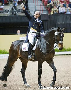 Steffen Peters and Ravel Win the World Cup Grand Prix :: Photo © Eclipse Sportswire