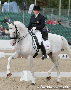 Balagur travelling the show ring at his last major championship in his career: the 2009 European Championships in Windsor (GBR)