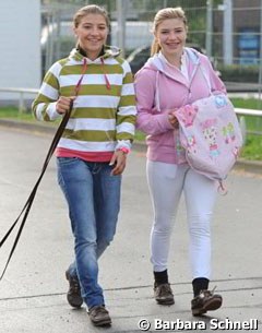 Charlott-Maria Schürmann and her sister Johanna, who made it to 6th place in the pony jumping championship