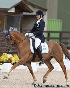 Marina Mattsson and B Capriole at the 2010 European Pony Championships :: Photo © Astrid Appels