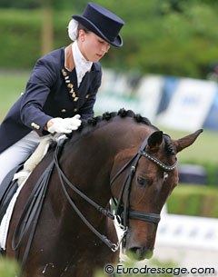 Best Belgian Young Rider was Saidje Brison on her Swedish warmblood Moliere (by Visa x Amiral). They finished 13th with 67.450%