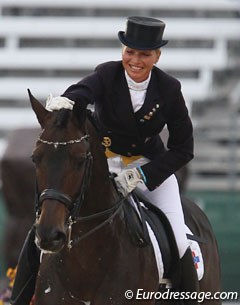 Susan de Klein (from the Dutch Antilles but living in Germany) rode the 10-year old Trakehner Prins. They got 66.511%