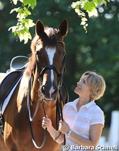 Nadine Capellmann and Girasol at home in Wurselen, Germany :: Photo © Barbara Schnell
